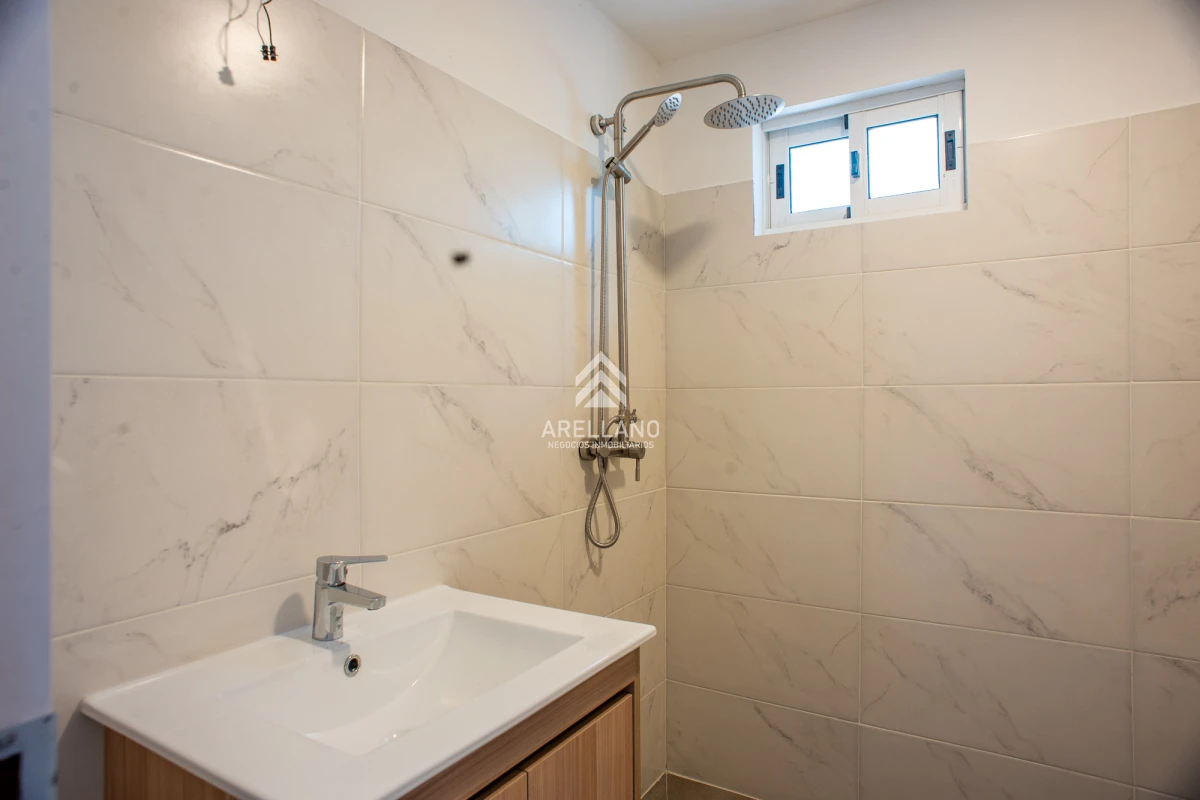 Casa ID.4281 - 2 dormitorios 2 baños cerca de la laguna y el mar!