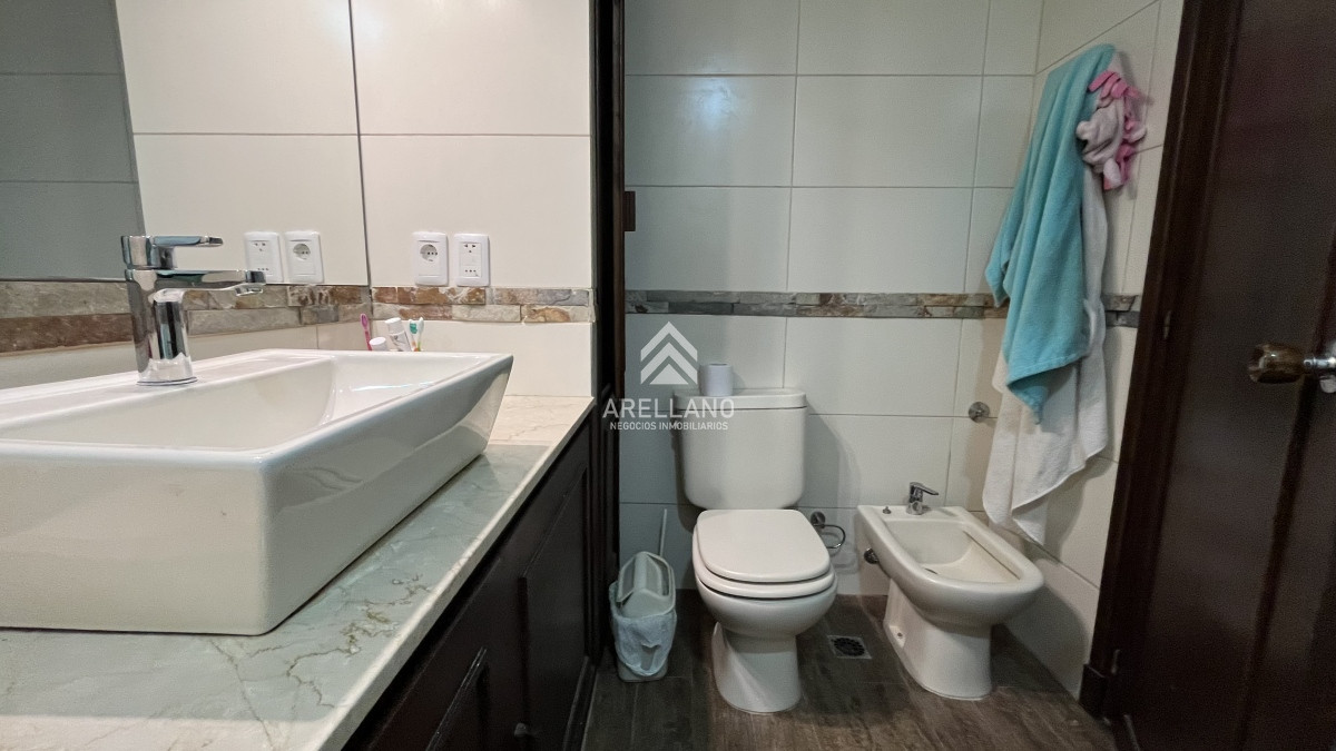 Casa ID.2529 - CASA ALQUILER VERANO 4 DORMITORIOS 3 BAÑOS  PISCINA CLIMATIZADA PUNTA DEL ESTE