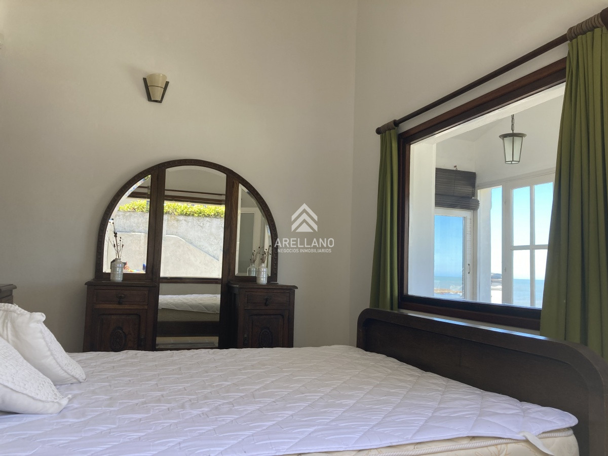 Casa ID.734 - VENTA CASA EN PRIMERA LINEA DE LA BARRA