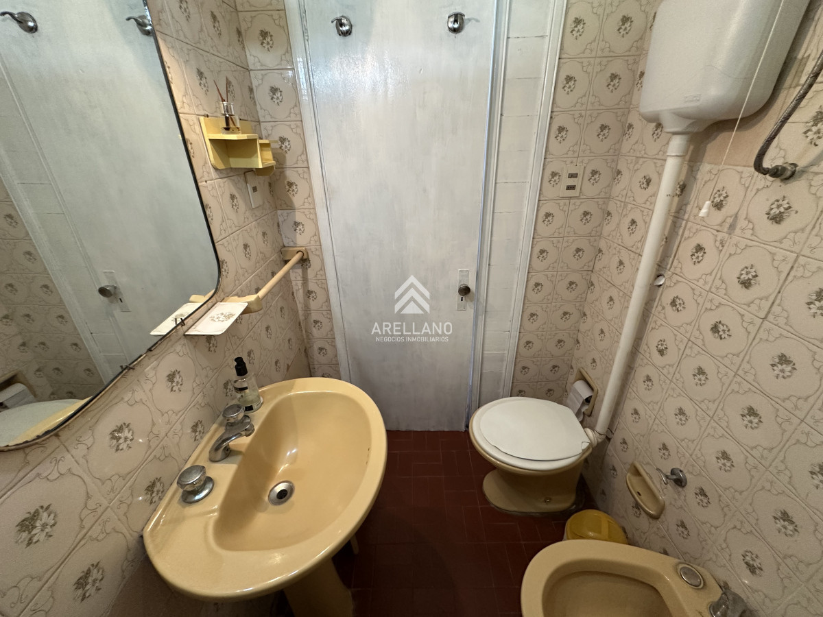 Casa ID.4217 - Venta casa 5 dormitorios en La Coronilla 