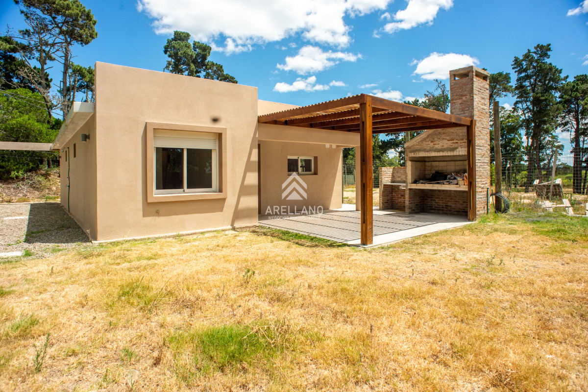 Casa ID.4281 - 2 dormitorios 2 baños cerca de la laguna y el mar!