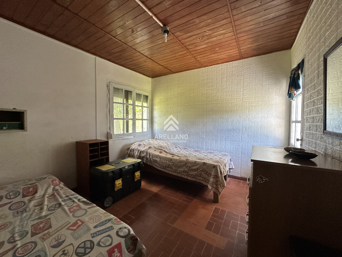 Casa ID.4217 - Venta casa 5 dormitorios en La Coronilla 