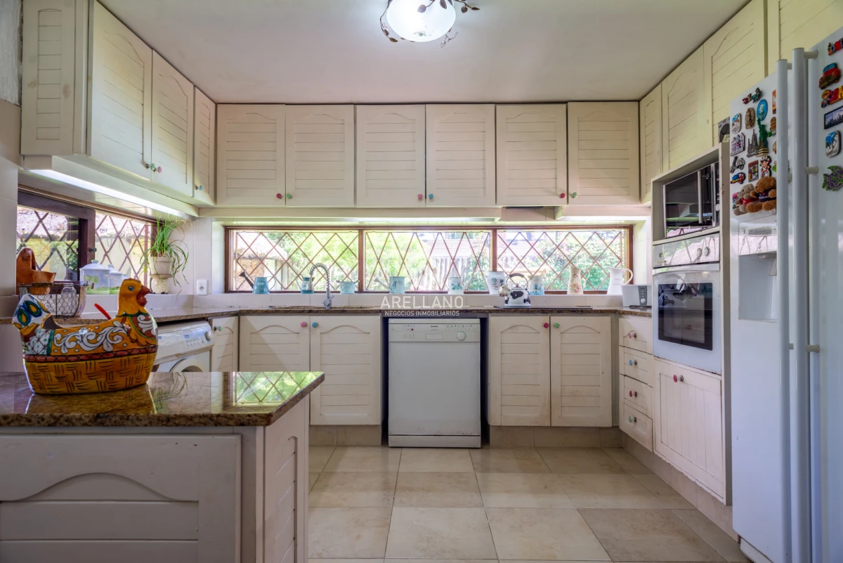 Casa ID.5750 - Alquiler 5 dormitorios piscina climatizada Punta del Este