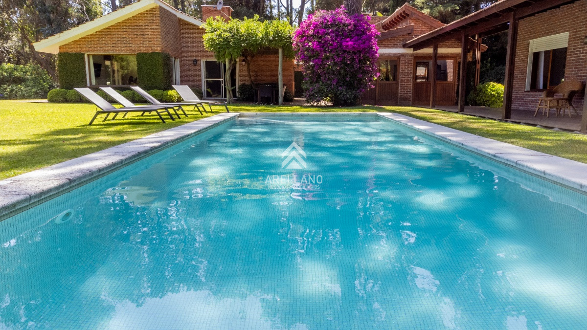 Casa ID.1484 - ALQUILER DE VERANO 6 DORMITORIOS Y DEPENDENCIA 