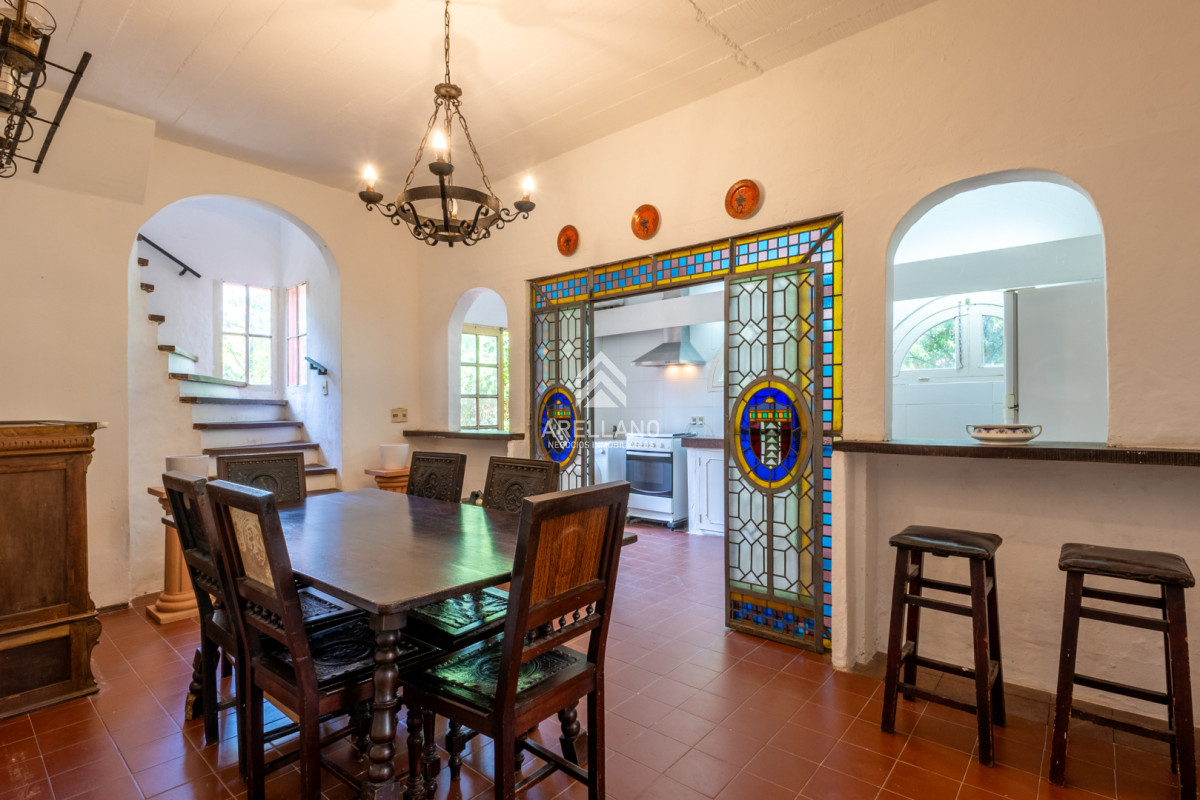 Casa ID.5791 - Casa de estilo en Pinares, 4 habitaciones y 3 baños