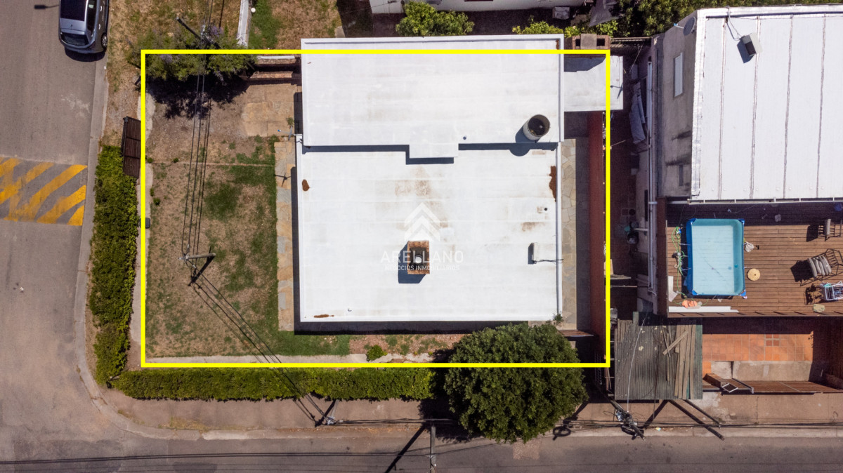 Casa ID.5781 - Casa en Pinares 2 dormitorios, solida construccion