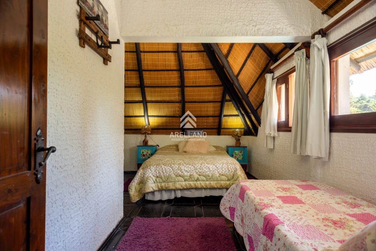 Casa ID.5750 - Alquiler 5 dormitorios piscina climatizada Punta del Este