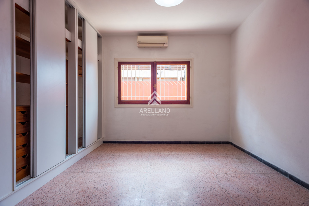 Casa ID.5781 - Casa en Pinares 2 dormitorios, solida construccion