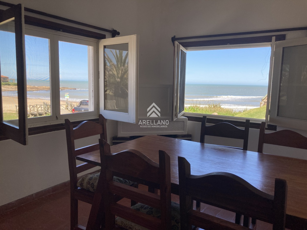 Casa ID.734 - VENTA CASA EN PRIMERA LINEA DE LA BARRA