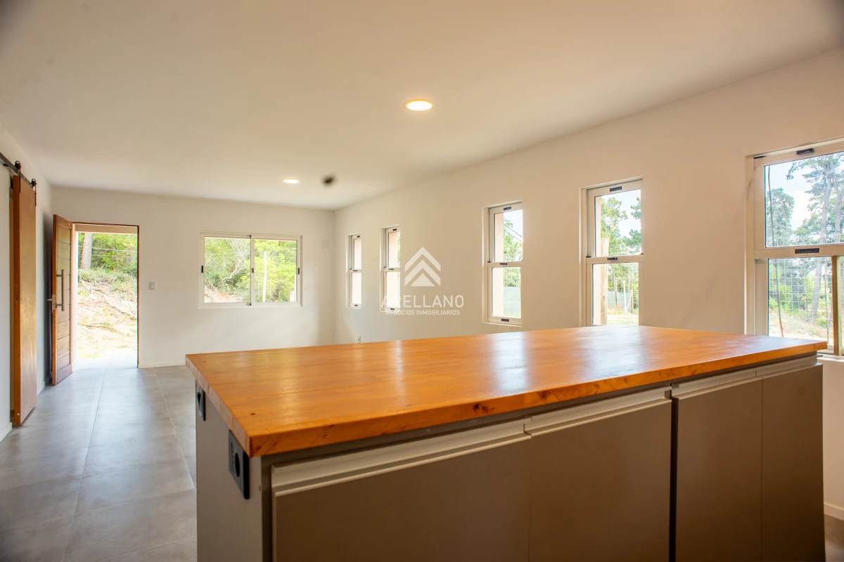 Casa ID.4281 - 2 dormitorios 2 baños cerca de la laguna y el mar!