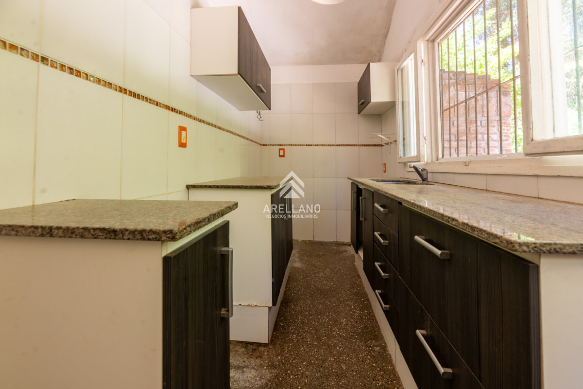 Casa ID.5605 - Oportunidad! Casa de 2 dormitorios 1000m2 de terreno!