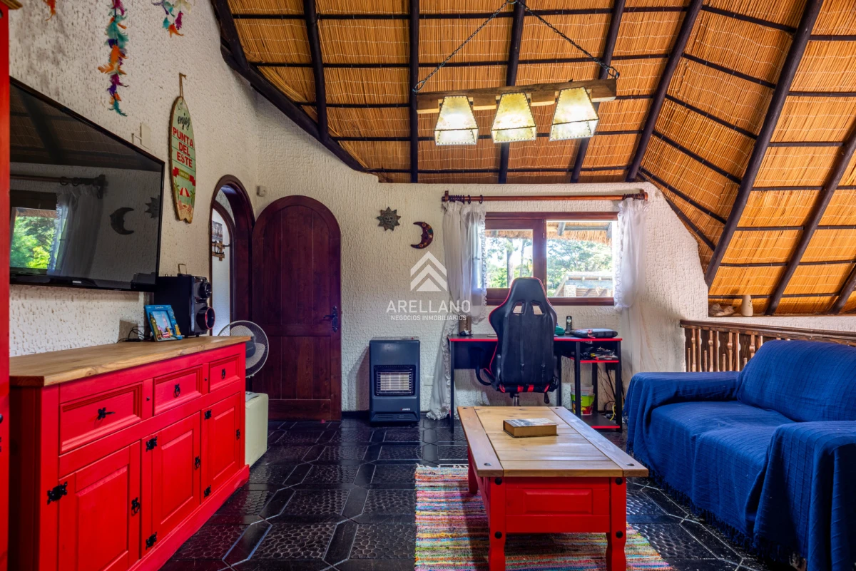 Casa ID.5750 - Alquiler 5 dormitorios piscina climatizada Punta del Este