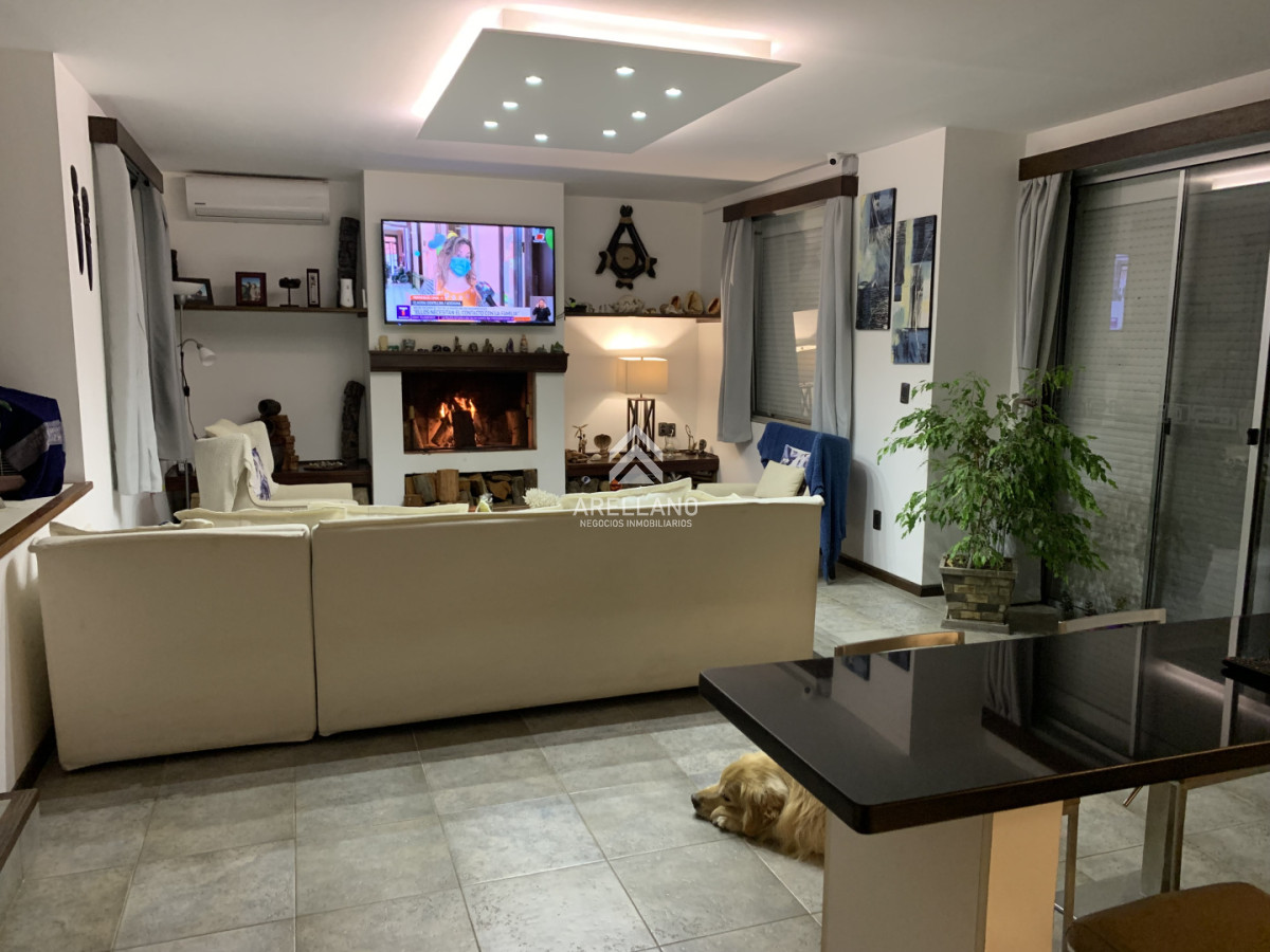 Casa ID.6892 - Hermosa Casa en Pinares