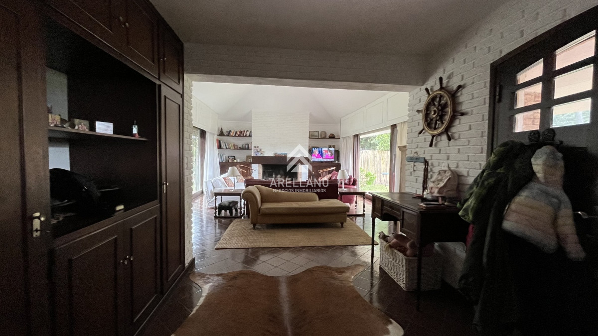 Casa ID.2529 - CASA ALQUILER VERANO 4 DORMITORIOS 3 BAÑOS  PISCINA CLIMATIZADA PUNTA DEL ESTE