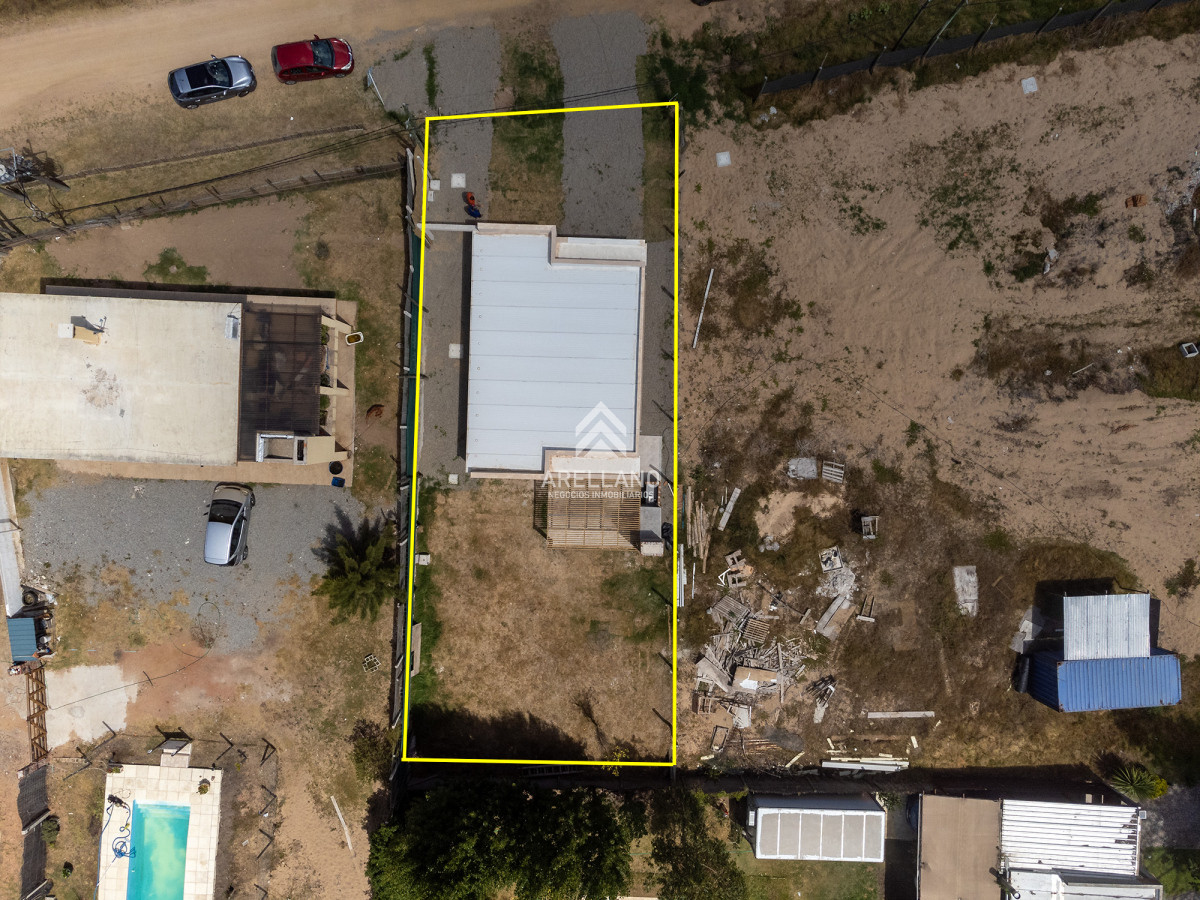 Casa ID.4281 - 2 dormitorios 2 baños cerca de la laguna y el mar!
