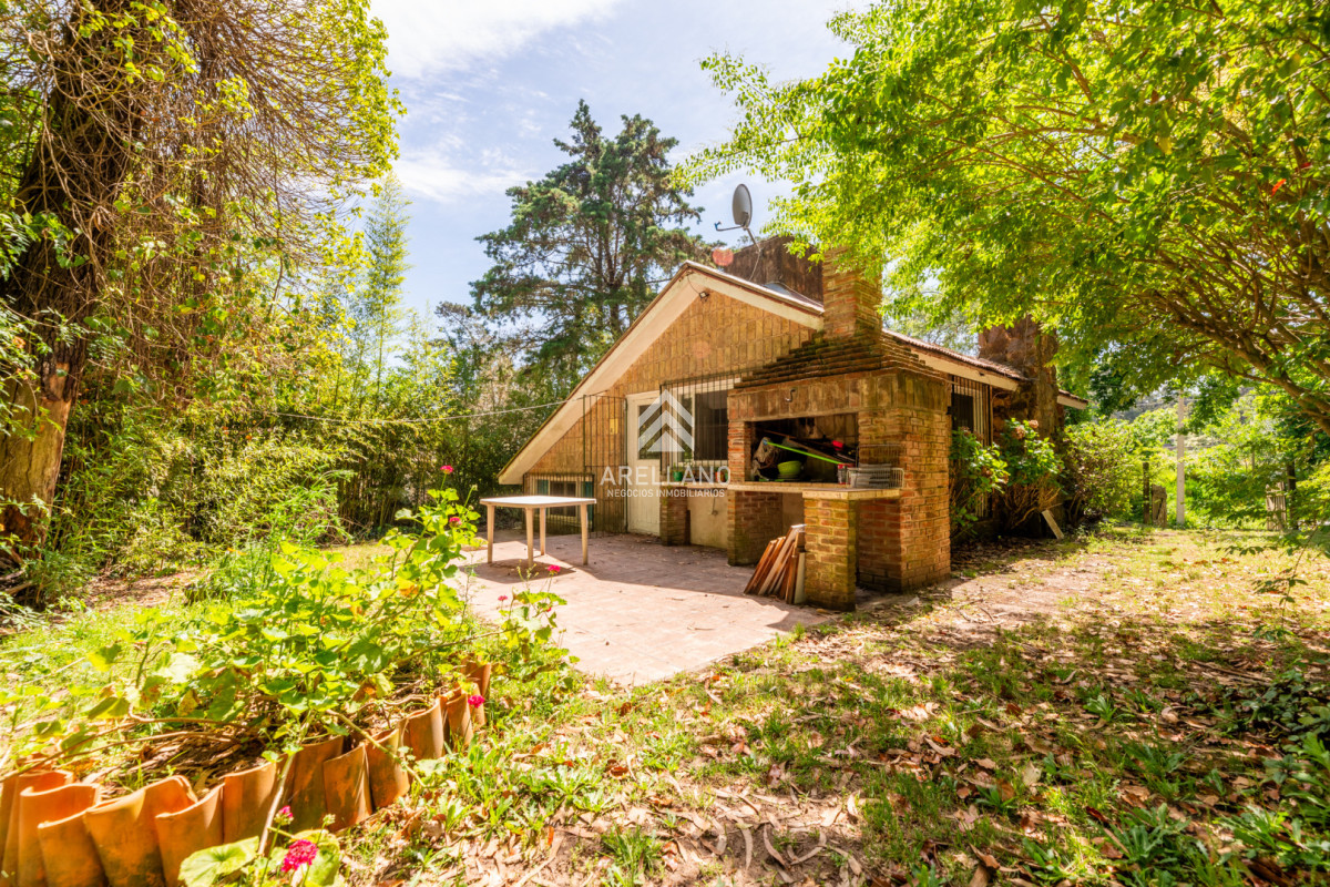 Casa ID.5605 - Oportunidad! Casa de 2 dormitorios 1000m2 de terreno!