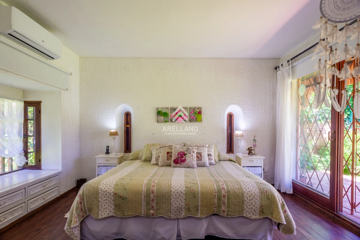 Casa ID.5750 - Alquiler 5 dormitorios piscina climatizada Punta del Este