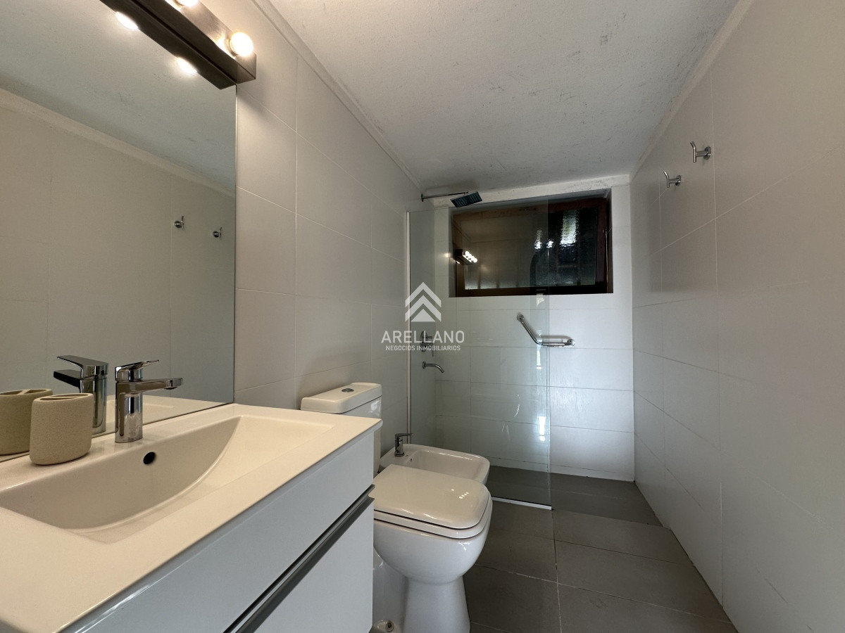 Casa ID.3853 - Casa de 4 dormitorios en Rincon del Indio
