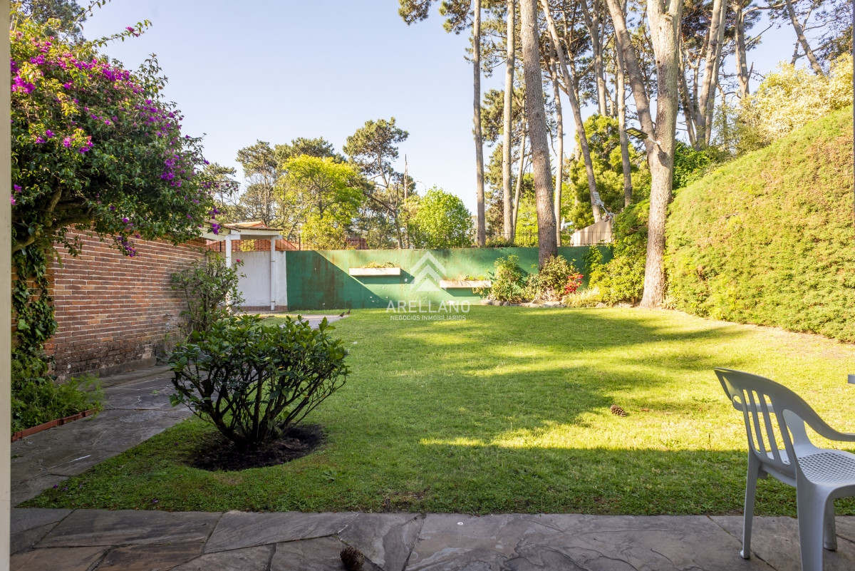 Casa ID.2561 - Venta casa 3 dormitorios y dependencia San Rafael Punta del Este