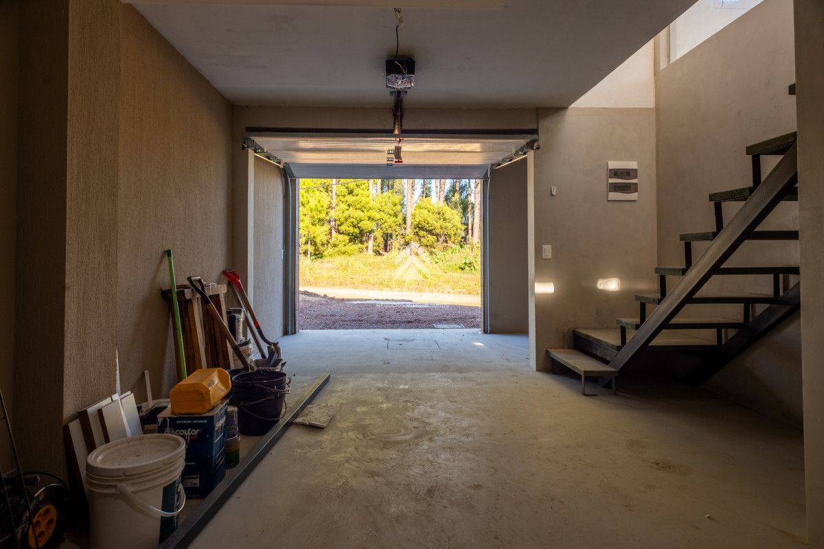 Casa ID.4605 - 2 dormitorios altos de la laguna con garage