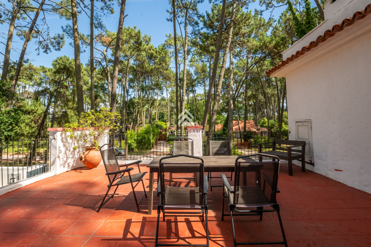 Casa ID.5791 - Casa de estilo en Pinares, 4 habitaciones y 3 baños