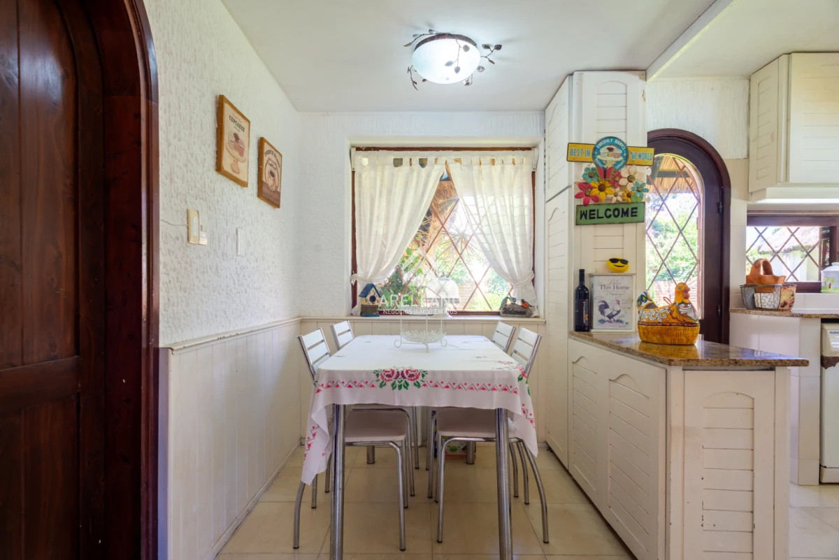 Casa ID.5750 - Alquiler 5 dormitorios piscina climatizada Punta del Este