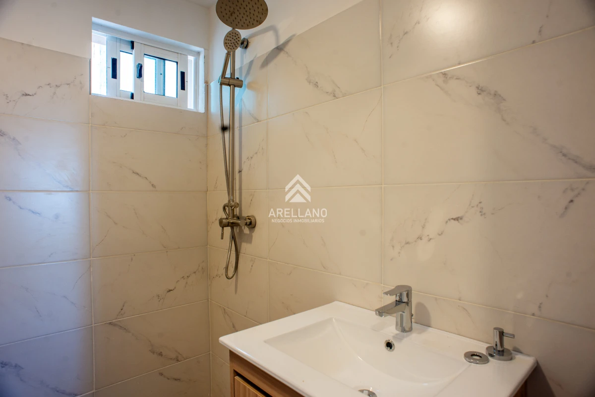 Casa ID.4281 - 2 dormitorios 2 baños cerca de la laguna y el mar!