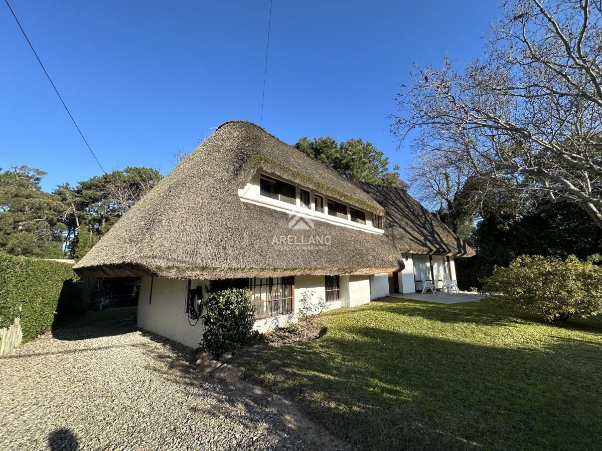 Casa ID.3853 - Casa de 4 dormitorios en Rincon del Indio