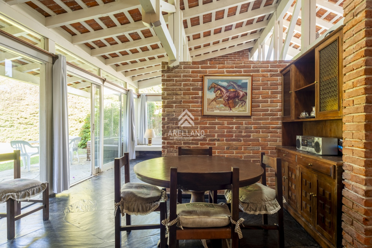 Casa ID.2561 - Venta casa 3 dormitorios y dependencia San Rafael Punta del Este