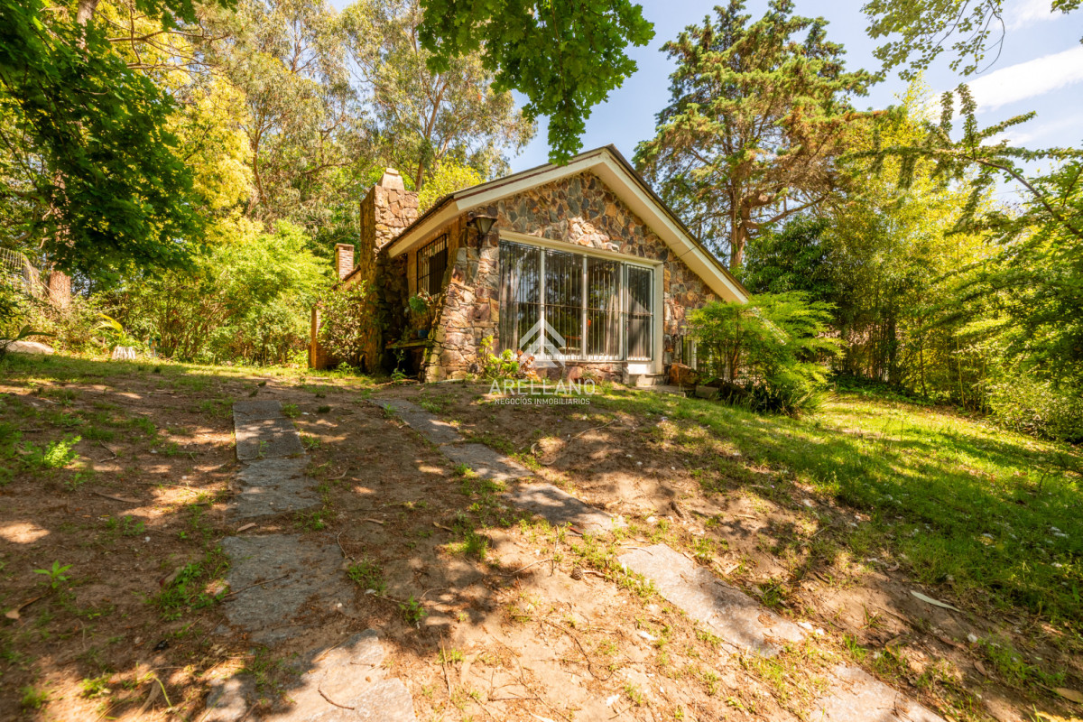 Casa ID.5605 - Oportunidad! Casa de 2 dormitorios 1000m2 de terreno!