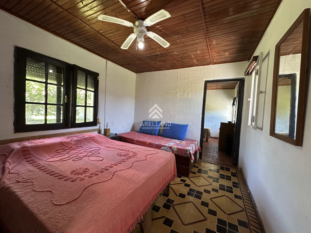 Casa ID.4217 - Venta casa 5 dormitorios en La Coronilla 
