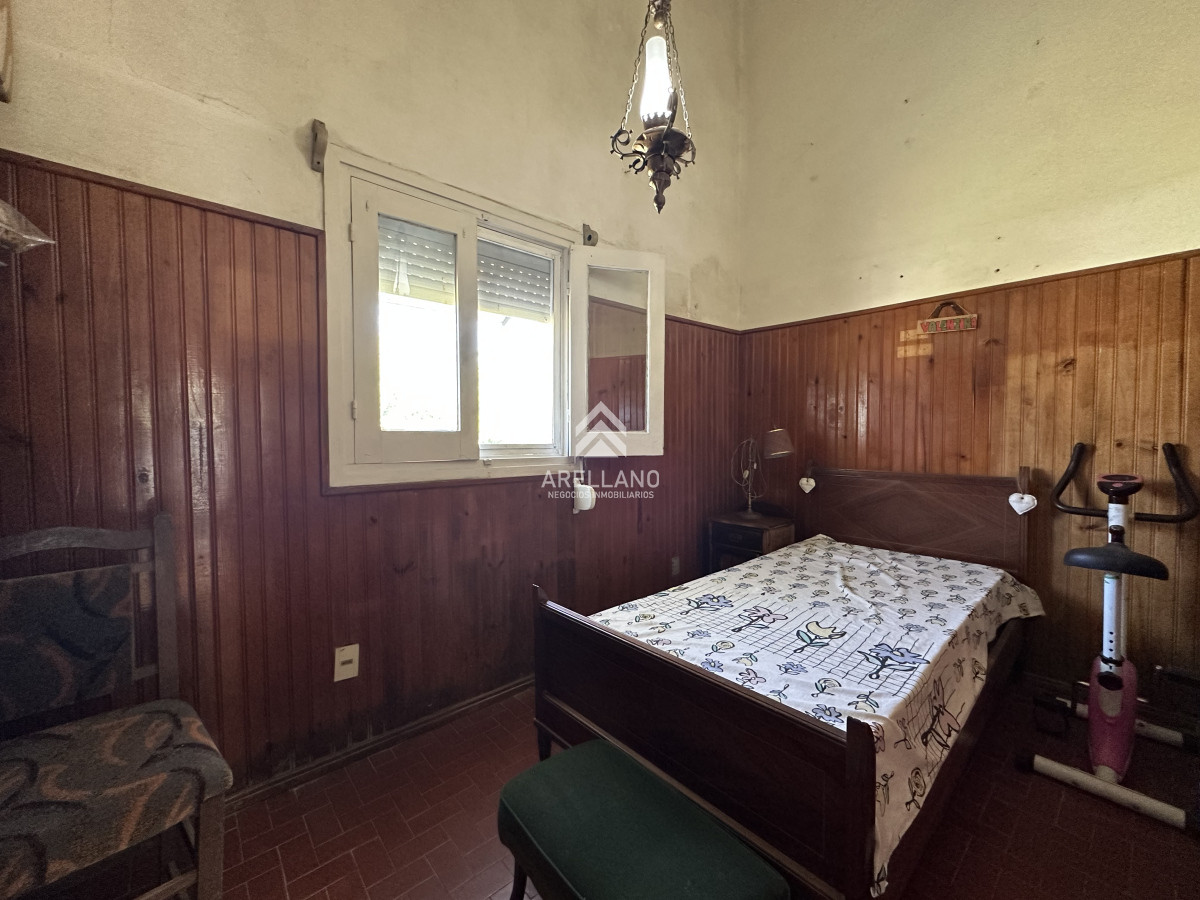 Casa ID.4217 - Venta casa 5 dormitorios en La Coronilla 