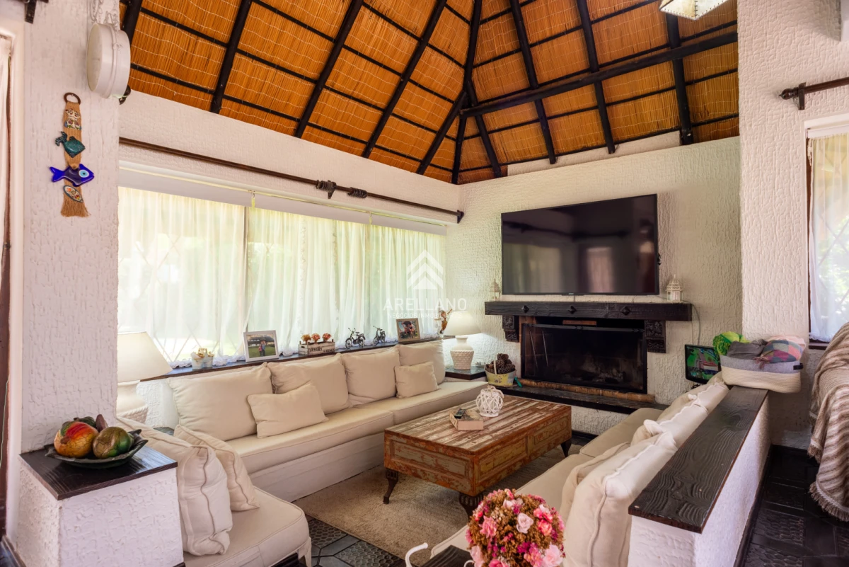 Casa ID.5750 - Alquiler 5 dormitorios piscina climatizada Punta del Este