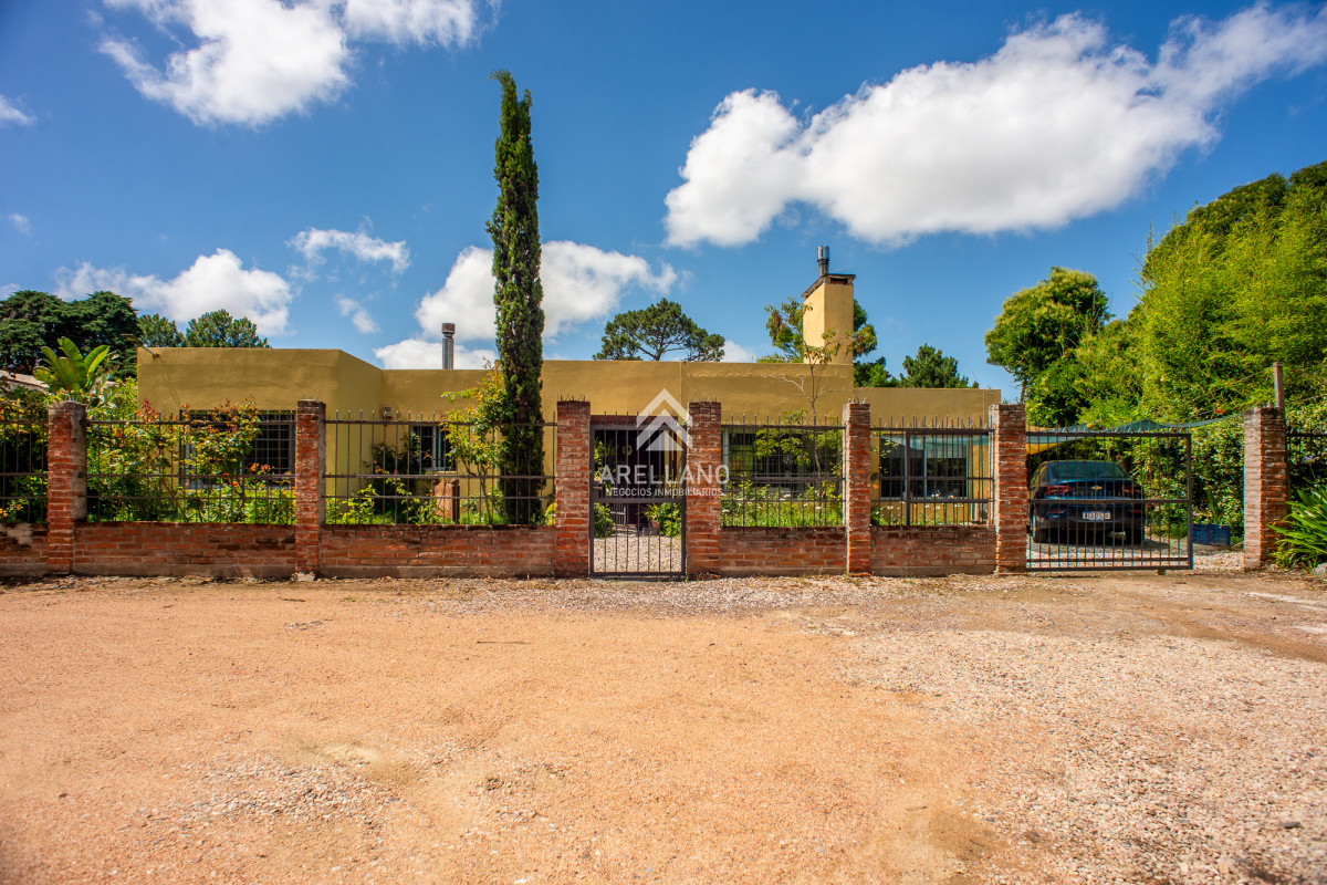 Casa ID.4196 - Casa 4 dormitorios con piscina, Rincon del Indio