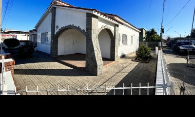 ZONA COMERCIAL CASA ESQUINERA DE 215M2 MALDONADO