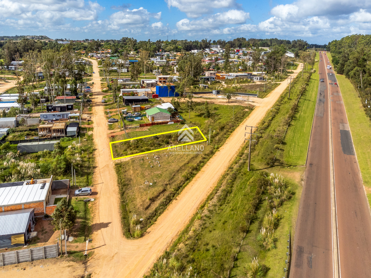 Terreno ID.4457 - La querencia 305m2, cercado, limpio