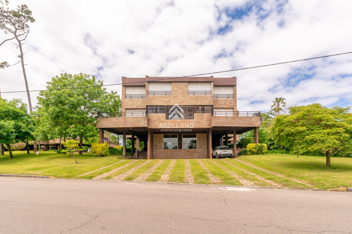 Apartamento ID.281 - VENTA DEPARTAMENTO 3 DORMITORIOS PLAYA MANSA