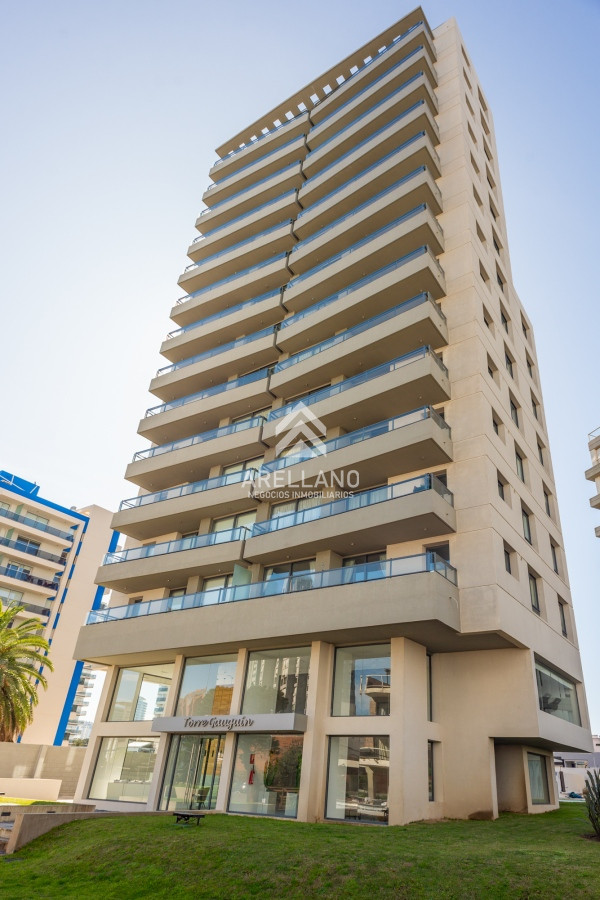 Apartamento ID.5608 - 2 dormitorios, vista al mar y garage