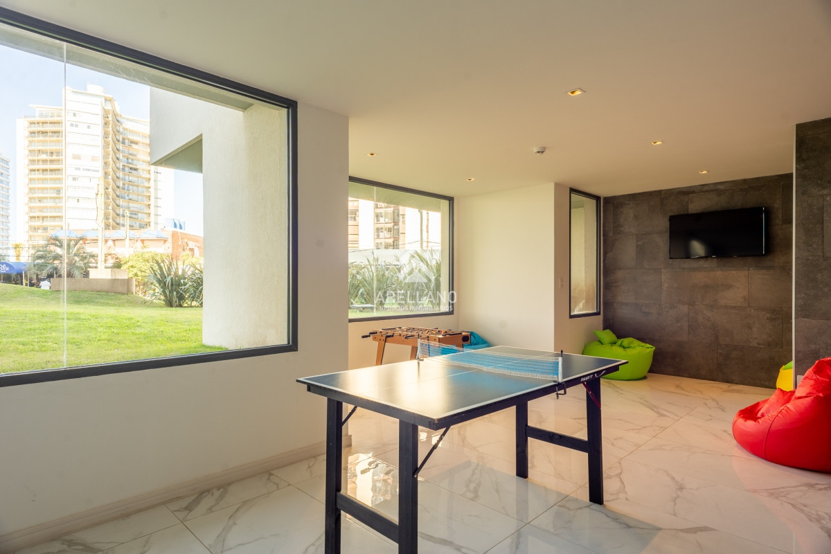Apartamento ID.5608 - 2 dormitorios, vista al mar y garage