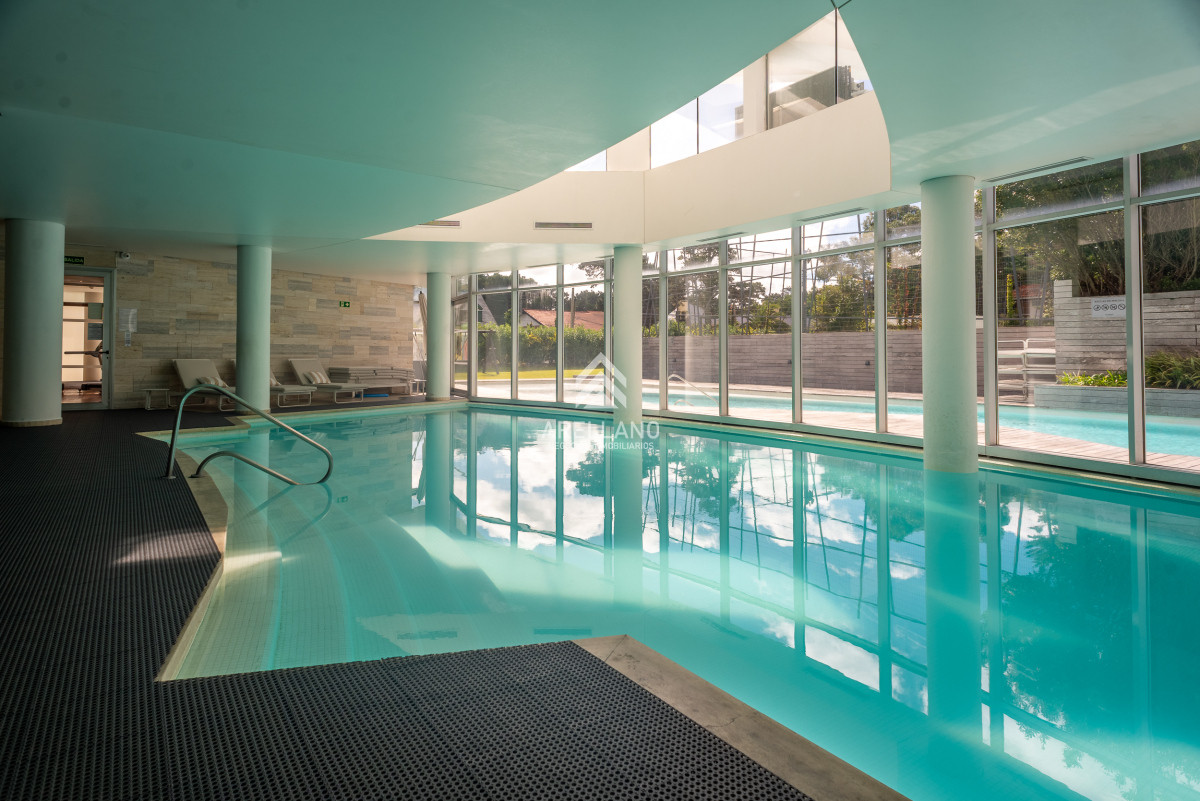 Apartamento ID.4544 - 3 y dependencia Sunrise Tower, Piso Alto, Playa Mansa