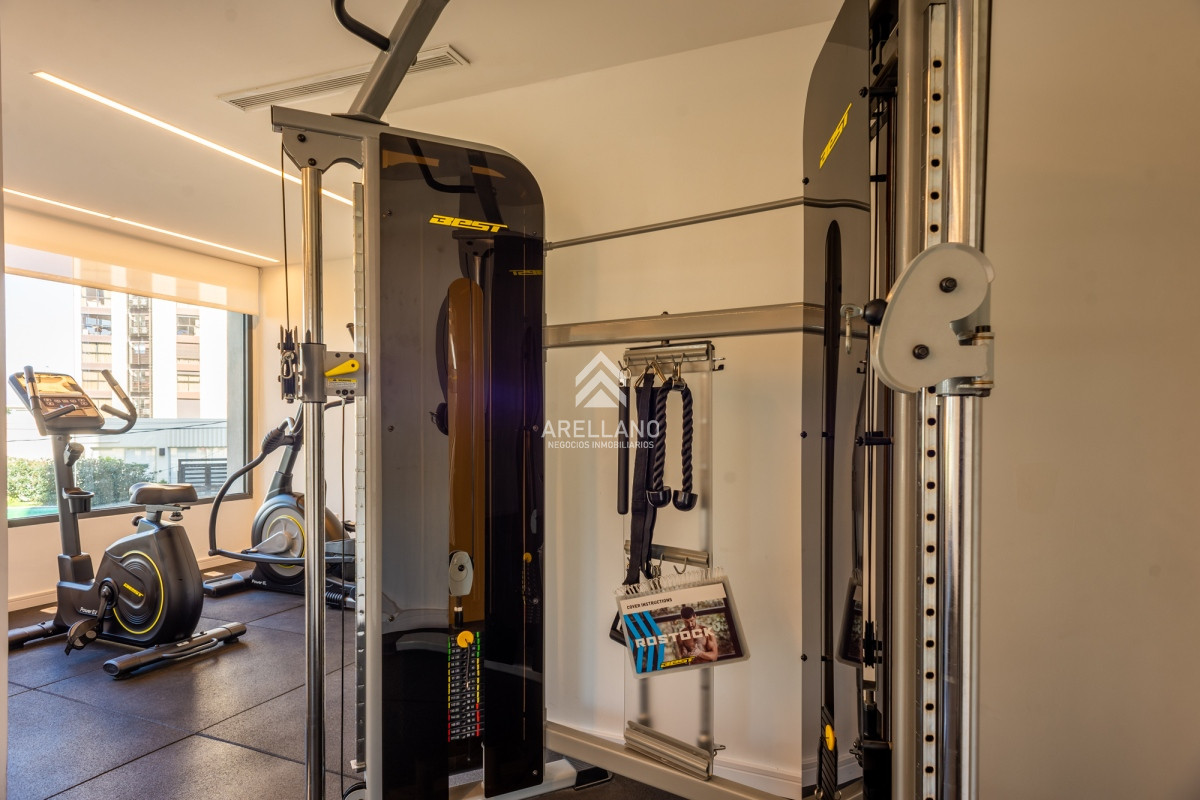 Apartamento ID.5608 - 2 dormitorios, vista al mar y garage