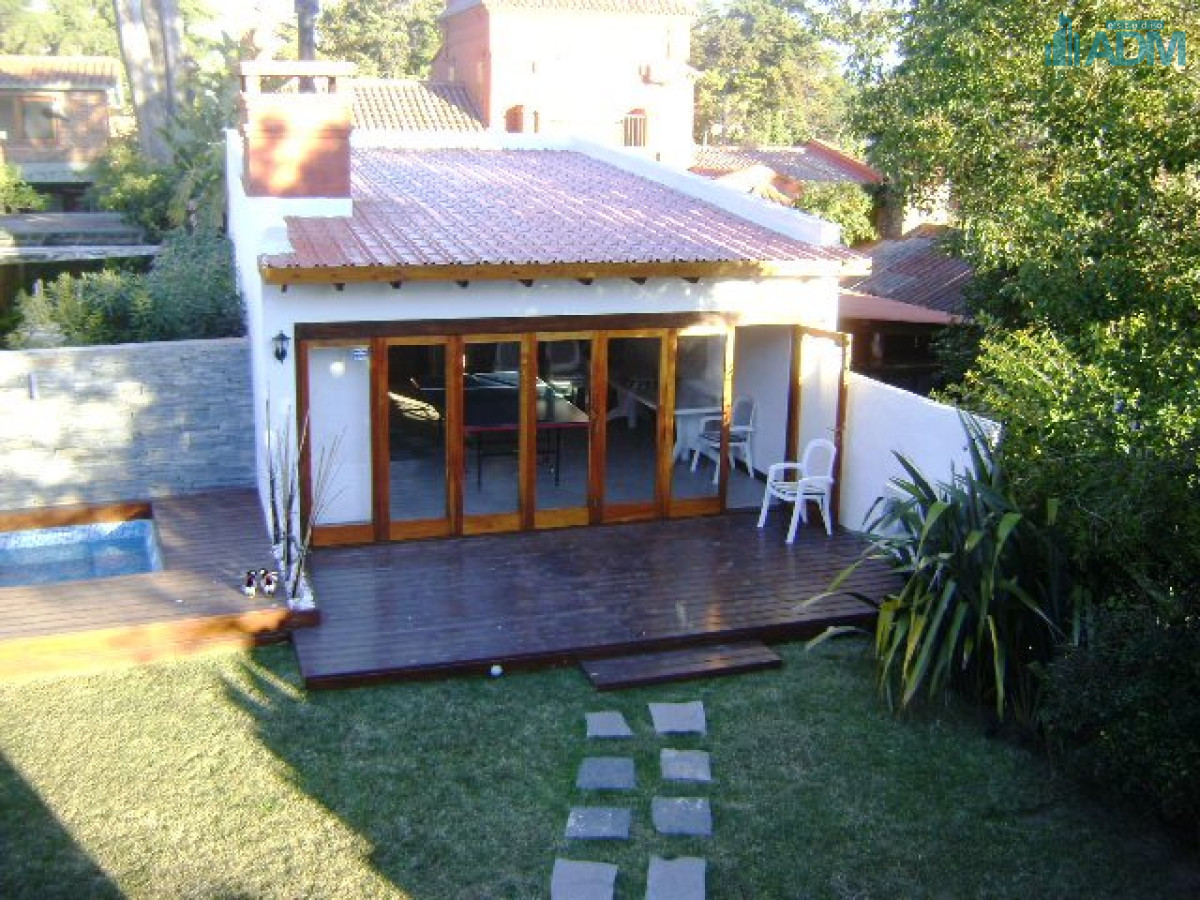 Casa ID.900 - Casa en playa Mansa