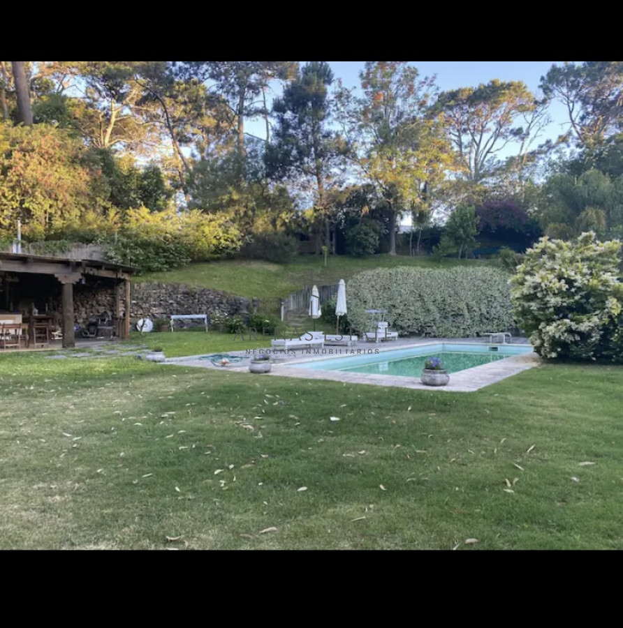 Casa ID.2900 - Casa en venta en Lugano Punta del Este 