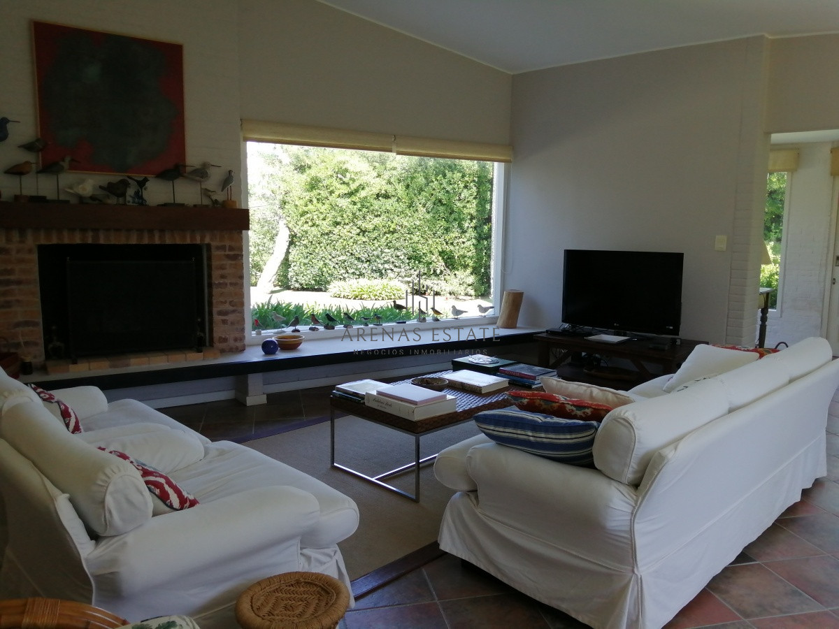 Casa ID.2901 - Casa en venta en Punta del Este , Zona Golf