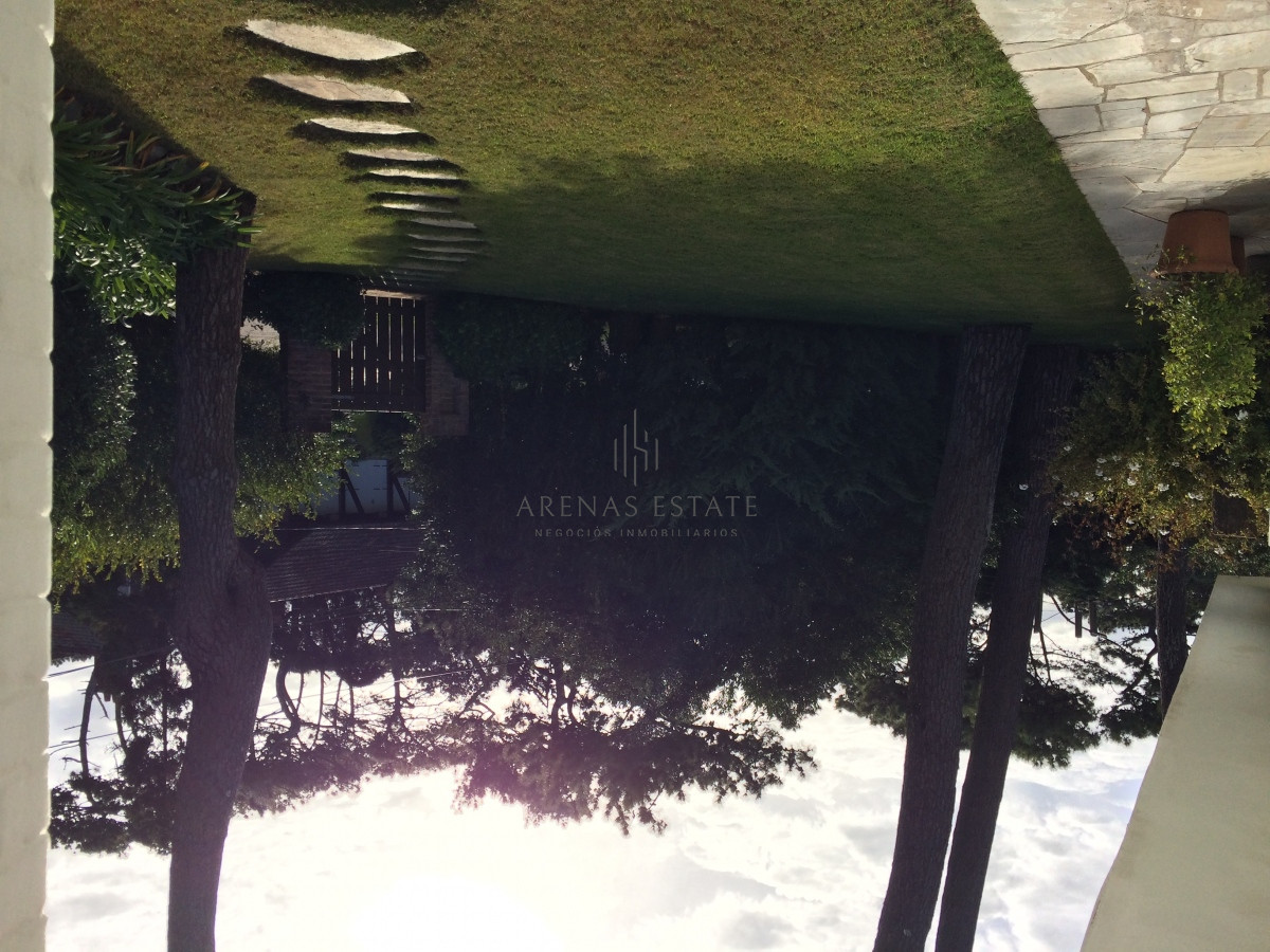 Casa ID.2901 - Casa en venta en Punta del Este , Zona Golf
