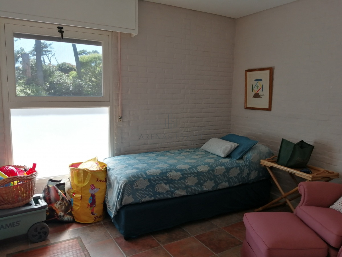 Casa ID.2901 - Casa en venta en Punta del Este , Zona Golf