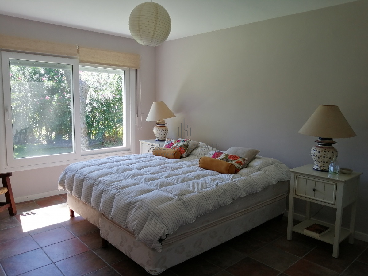 Casa ID.2901 - Casa en venta en Punta del Este , Zona Golf