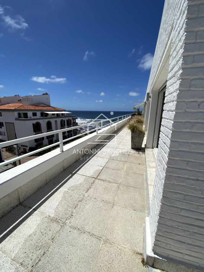 Apartamento ID.1656 - Venta apartamento Peninsula Punta del Este