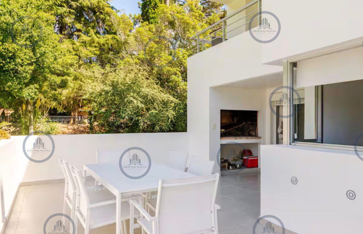 Venta de apartamento de 3 dormitorios con parrillero en Rincón del Indio — fotografía 3