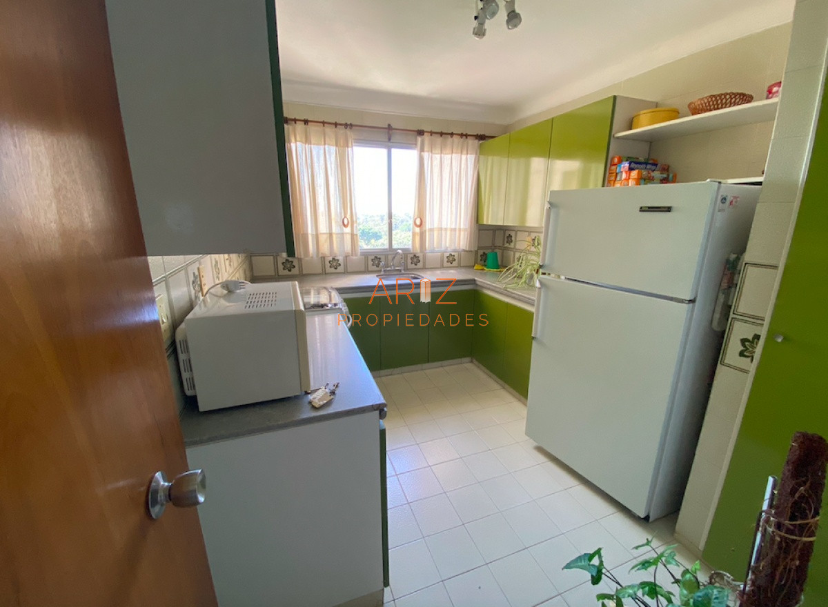 Apartamento ID.1350 - Muy amplio apartamento de 2 dormitorios y 2 baños 